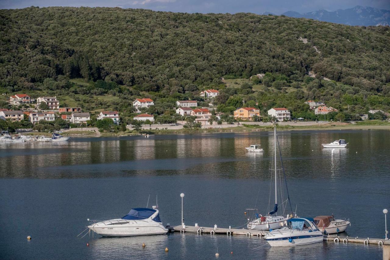 Apartmani Sanjin Tariba Supetarska Draga Eksteriør billede