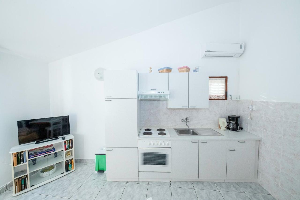 Apartmani Sanjin Tariba Supetarska Draga Eksteriør billede