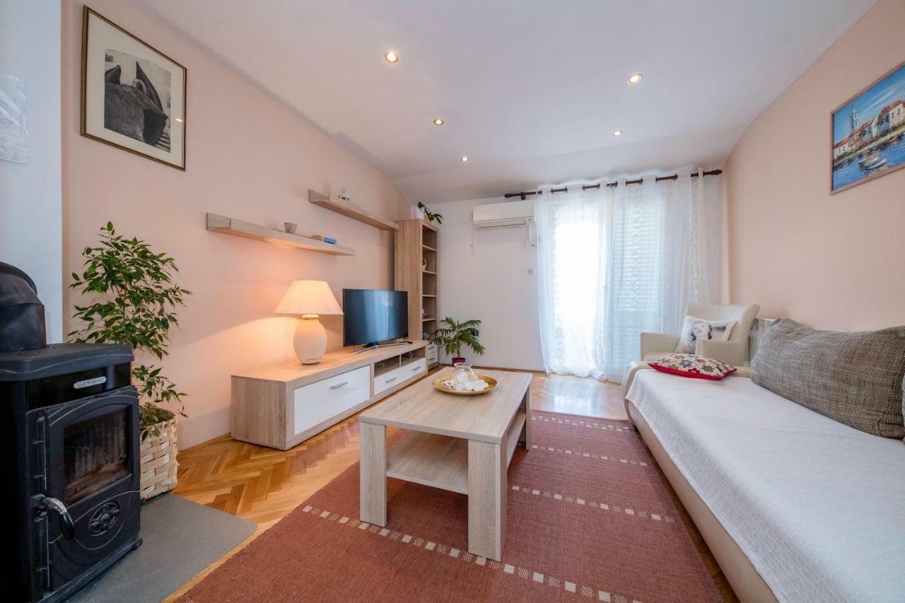 Apartmani Sanjin Tariba Supetarska Draga Eksteriør billede